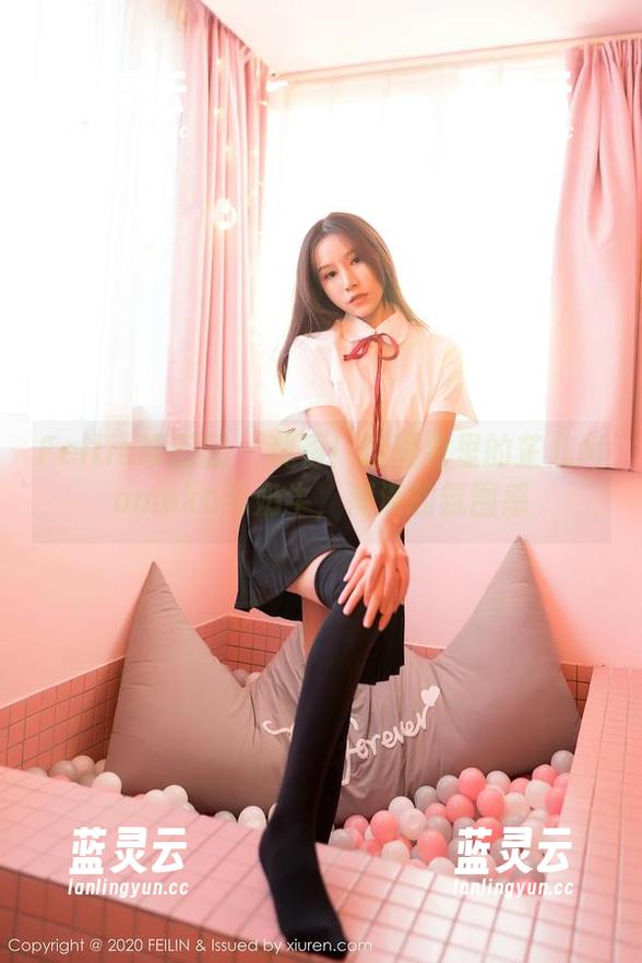 Feilin嗲囡囡-芷儿Momoko Feilin嗲囡囡 - 观看!这图包里的芷儿Momoko与奶牛,满满的氛围感