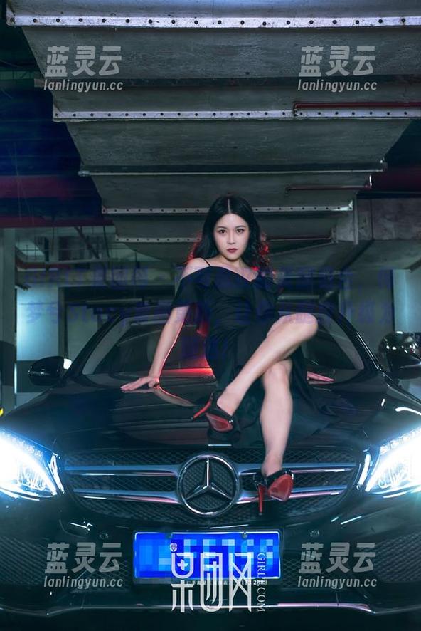 GIRLT果团网-何梦兮Stacy GIRLT果团网 - 不可思议的美腿组合,何梦兮Stacy套图更新,让你从腿控升级为腿迷!