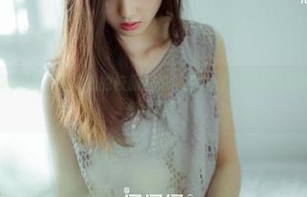 GIRLT果团网 – 王婉悠的校服图集：你见过穿着校服打游戏的美少女吗？