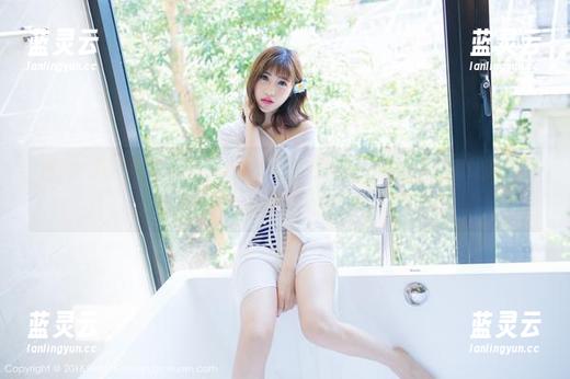 IMiss爱蜜社 - 九尾Ivy的最新甜心写真，更新了就能让我撑一个下午？