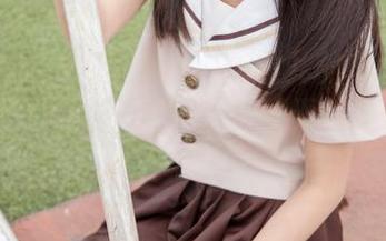MSLASS梦丝女神 – 陈颖儿的车模女神，小心，原图下的姿态，天天都是壁纸级别！