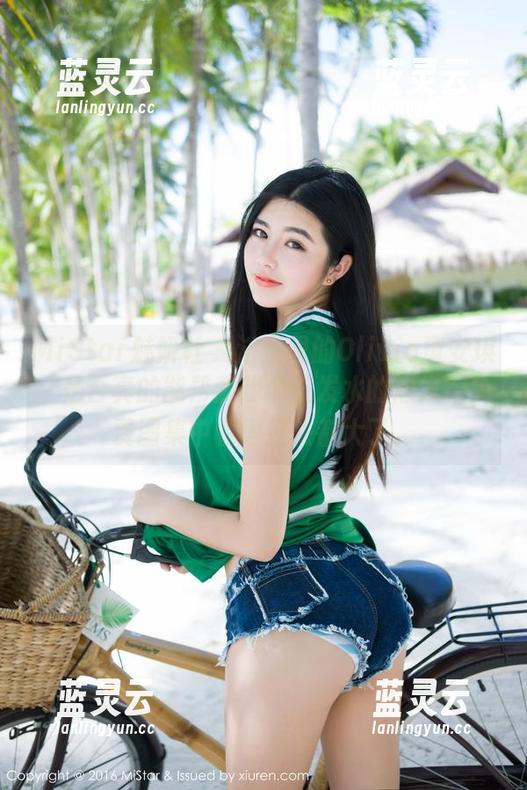 MiStar魅妍社-Olivia童安琪 MiStar魅妍社 - 浴室里的Olivia童安琪,是否真的能帮我找个洗发水的启发?免费图集中看得我头都大了。
