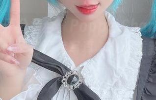 Albus不分场合：Poppa Chan分享的阿梅莉亚·华森便装写真，让你重新思考风格。