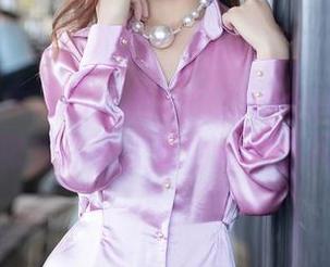 Xiuren秀人网 – HeyuZhang的少女美图，私房或许不止是内心的小闹腾吧。
