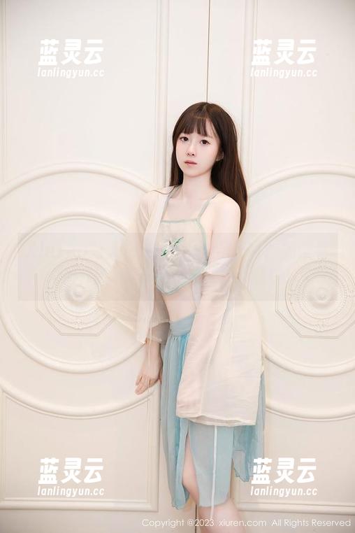 Xiuren秀人网-Milk大萌 Xiuren秀人网 - 想不想当空姐?先来看Milk大萌的免费图集,嘿嘿!