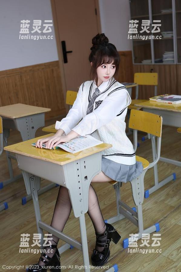 Xiuren秀人网 - 精选小逗逗图集，认真研究妹妹的每一个小动作！