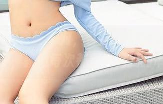 YouMi尤蜜荟 – 对，合法萝莉又更新泳装写真了，貌似每次都在挑战我的审美。