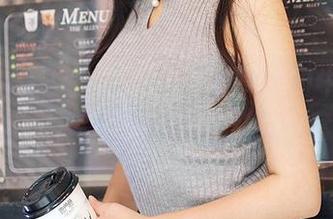 YouMi尤蜜荟 – 看完合法萝莉的牛仔裤原图才发现，牛仔裤真的有一套。
