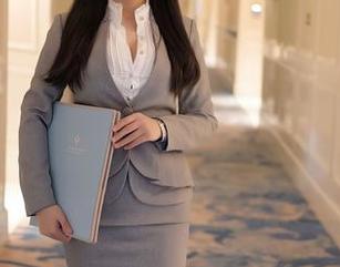 YouMi尤蜜荟 – 尤妮丝Egg的女友形象，被美图盗走了我的所有注意力。