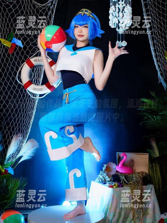 ZinieQ的作品，无圣光的氛围，流淌在甘雨那样魔法般的图片中。