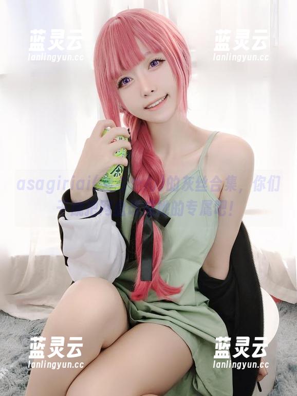 asagiriai(爱ちゃん)的灰丝合集，你们干脆把网盘改成她的专属吧！
