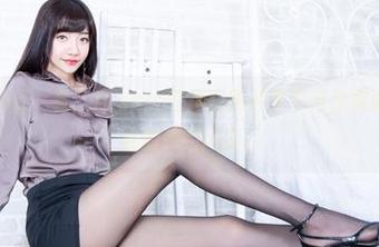 beautyleg – 看，Jessie在这些图片里如何优雅地演绎死库水的绰约风姿。