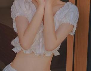 终于有勇气翻开fushii_海堂的魔法少女写真集，再说，我好奇这魔力到底有多浓！