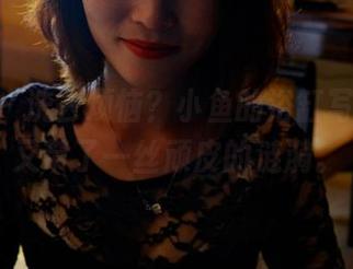 pans – 洗去烦恼？小鱼的浴缸写真似乎又带了一丝顽皮的涟漪。