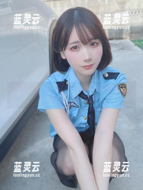 资源分享：けん研(けんけん)的黑丝让人忍不住多看几眼