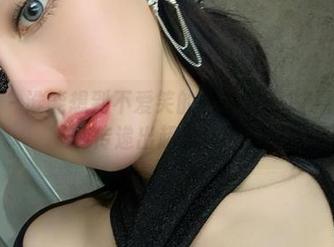 微密圈 – 谁能想到不爱笑的赛琳的5.17嘉宾原图能传递出超多情感！