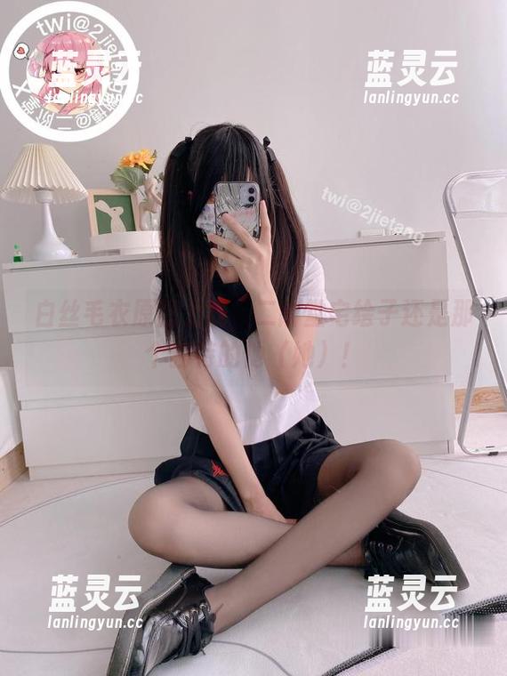 白丝毛衣原图上线，二阶堂宅绘子还是那个独特的他（她）！