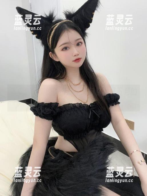 依依超级懒的图集分享：与你共享五月的丰满时光