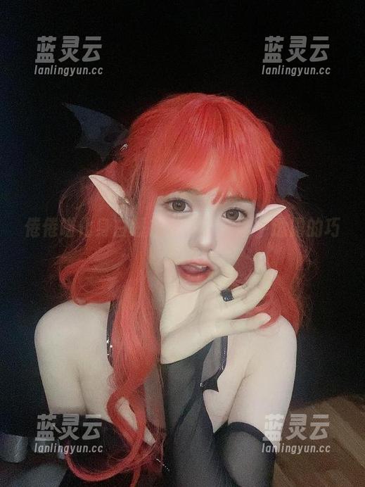 倦倦喵化身白睡衣女神？原图中透露的巧妙细节…