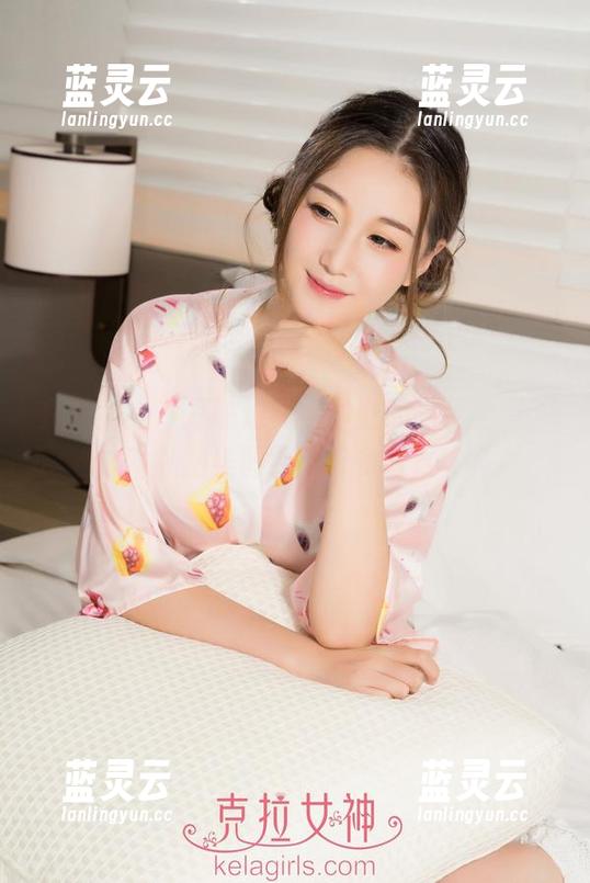 克拉女神 - 打破边界，静宜的裸足全景，私拍美图到底有多好？
