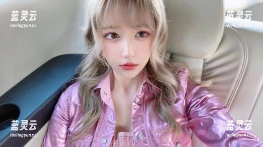 啾小妍Deer全套天使图片，喝水小心别喷出来哦！