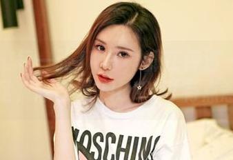 嗲囡囡 – 每一张JK写真都在传递一种无声的凶猛，陈雅漫VICKY可有点意思。