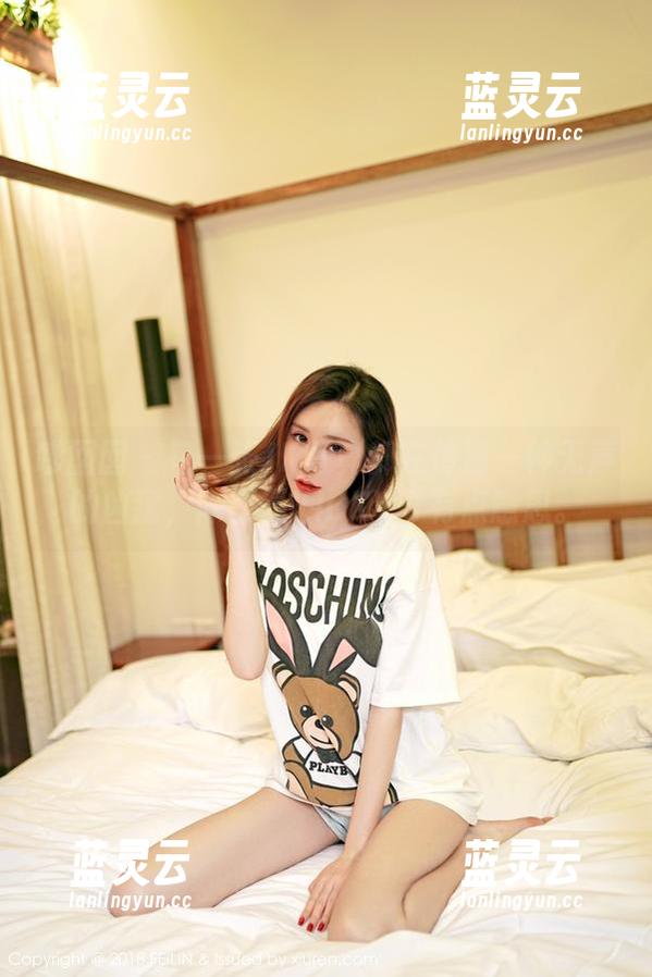 嗲囡囡 - 每一张JK写真都在传递一种无声的凶猛，陈雅漫VICKY可有点意思。