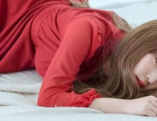 向姜仁卿(강인경)学习：如何把埃罗芒阿老师cos得惊为天人？