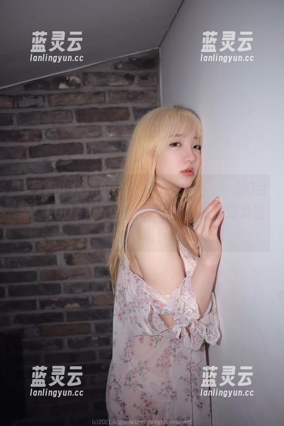 单身的小伙伴们，有了孙乐乐(손예은)的合集！LOOZY-Halloqueen，免费恋爱宝典来啦！