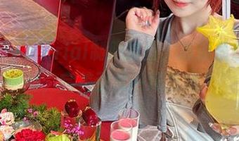 宝儿mysterial制服造型，高清质感的美图，完美引发一场思绪。