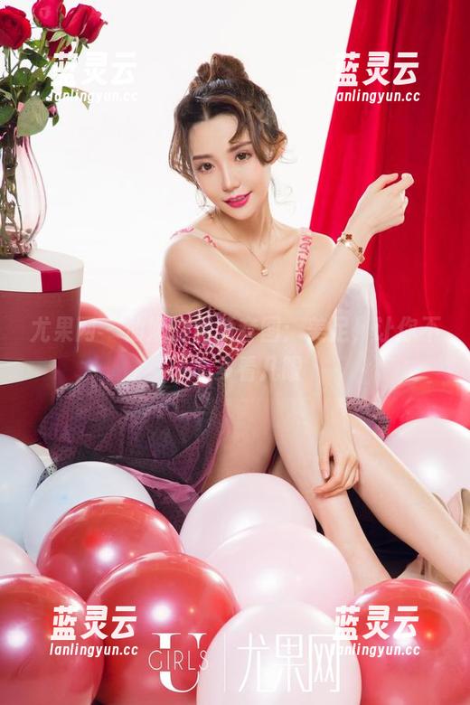 尤果网-仙妮 尤果网 - 仙妮的最新套图:美足,让你不小心多看几眼