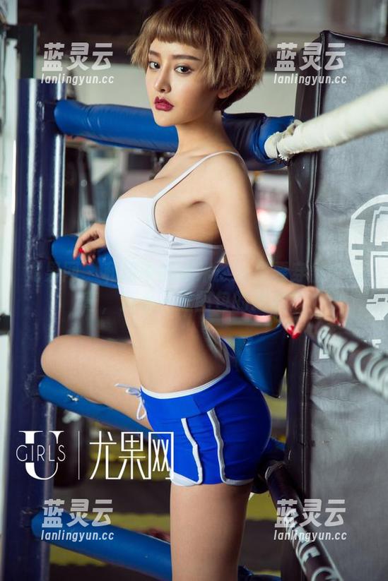 尤果网-米米 尤果网 - 和服中的米米:这是要穿出个传奇,还是只是图包的逆袭?