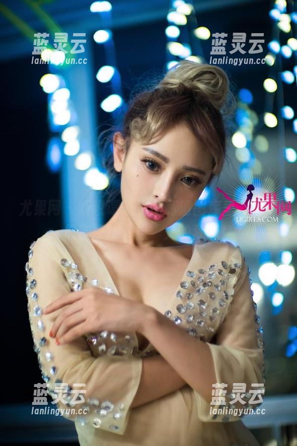 尤果网 - 听说谭晓彤的高清图库里，姐妹们在打拼‘姐’义的梦想！