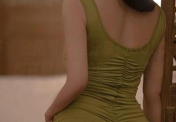 尤蜜荟 – 和服写真集分享：SOLO-尹菲穿梭在时间里的狐疑与甜蜜