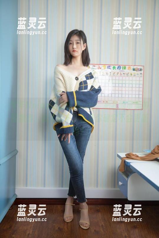 年年Nnian这波御姐cos，把我的审美神经撩得、痒了起来，合集你确定不会更新吗？
