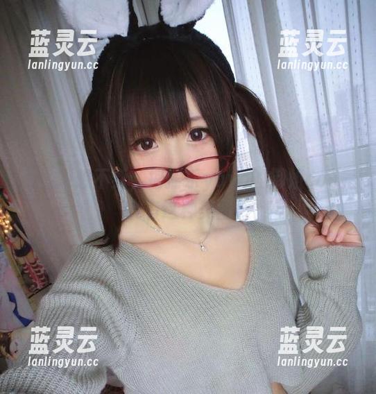 你绝对想不到，摇摇乐yoyo的御姐cos竟会有这种美图！