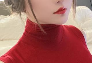 这组高清写真让人移动不动，干脆叫星之迟迟壁纸包专卖
