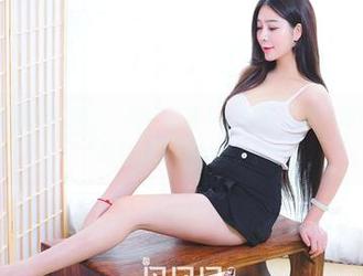 果团网 – 周妍希又来了，精选的套装让我有了换衣服的冲动，只是实在没地方放了。