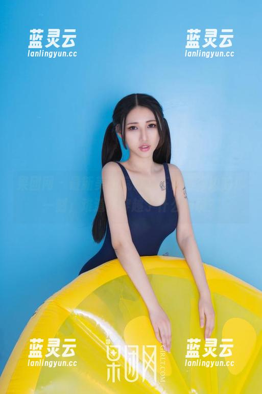 果团网 - 最新美图疯传，陈雅漫海边的那一刻，难道是穿越了什么仙境？