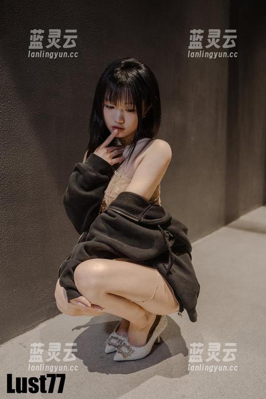 美图唤醒了皮死库水，柒柒不可爱又来给我喂狗粮了！
