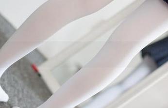 森萝财团的肉丝少女写真，在线带给你不一样的热酷夏日