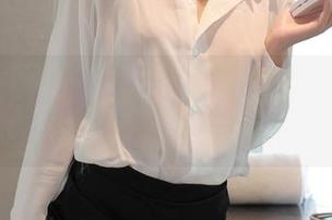 模范学院 – 再来一波福利，兜豆靓Youlina的黑丝你能抵挡住吗？