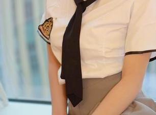 模范学院 – 冷不丁的黑白美图精选，哪个角度最颠覆你对她的印象？