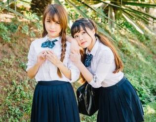 波萝社 – 嘘！柳侑绮在线悄悄给你送来海中少女原图～