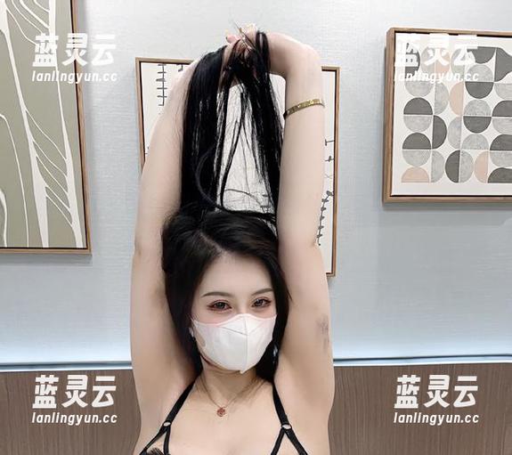 微密圈 - 猪饲料的圣诞福利，下载扑克必须手到擒来！