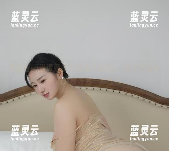 微密圈 - 当清新水手服遇上瑜瑾u，图片作品中却意外散发另一种气息
