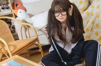 神沢永莉和服在最新图册不断挑战你的期待值，敢不敢猜？