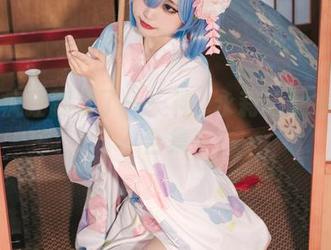 再不疯狂就老了——神沢永莉的皮衣写真合集