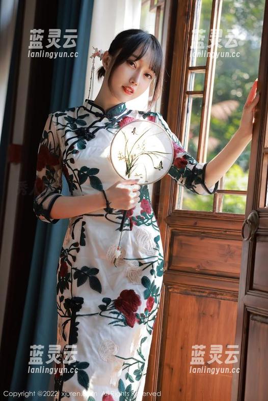 秀人网-Egg尤妮丝 秀人网 - Egg尤妮丝和她那一袭白色——高清壁纸看得我直咽口水