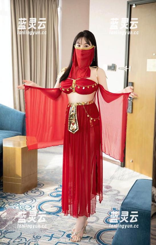 秀人网 - 周于希Sally的夏日合集：这图片就像吃了一口冰镇西瓜，清爽又美好，永远想看！